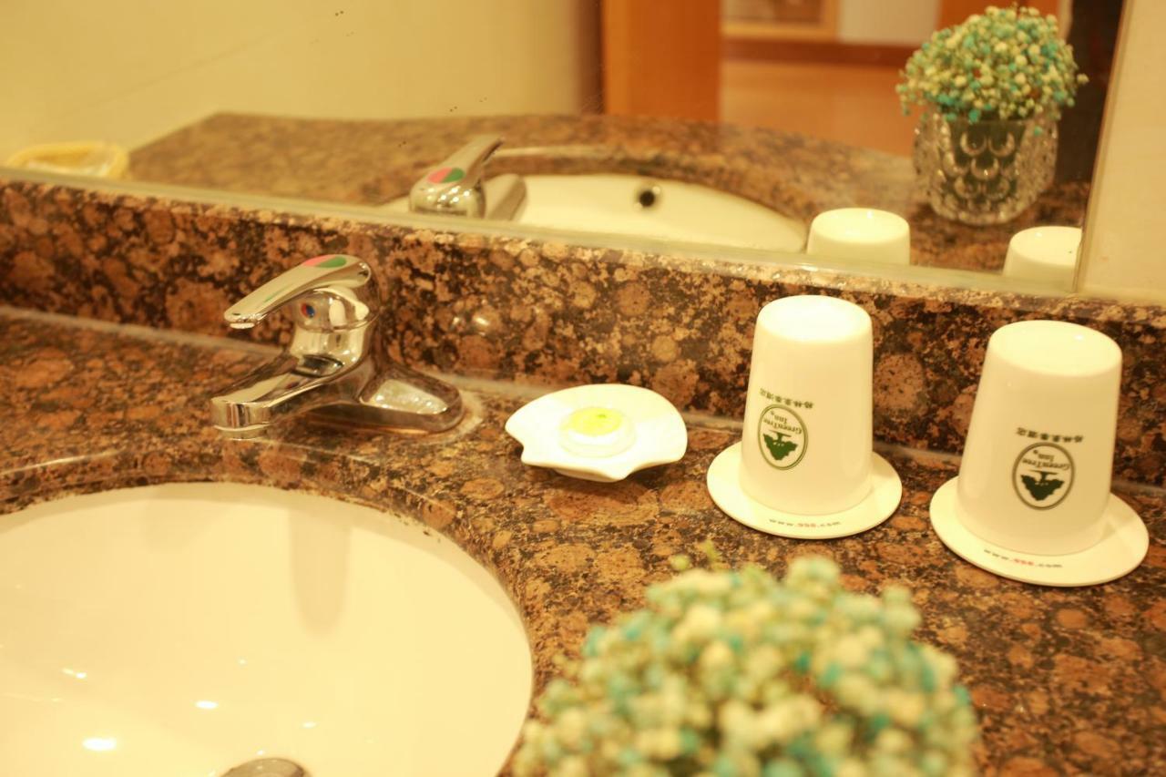 Greentree Inn Shanghai Hongqiao Airport Apartment Hotel Exterior foto